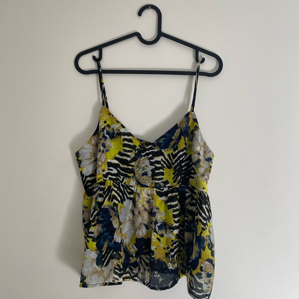 bb dakota abstract print tank top, size large